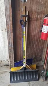 lot 132 image: (4) Snow Shovels