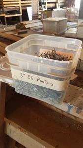 lot 44 image: Bucket of 3 Electrogalvanized Nails