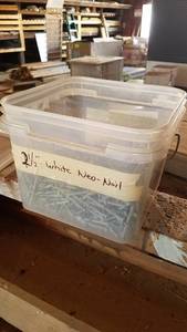 lot 59 image: Bucket of White 2-12 Neo-Nails