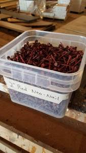 lot 46 image: Bucket of 2 Red Neo-Nails