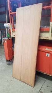 lot 367 image: Interior Closet Door