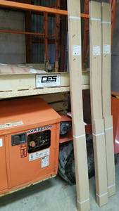 lot 404 image: Bi-Fold Door Jamb Trim - 36 - Mahogany