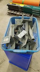 lot 414 image: 4x4 Post Mounts