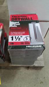 lot 429 image: 3 LBS Ringed Drywall Nails