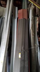 lot 579 image: Large Lot of Misc. Steel Edge and Trim Pieces