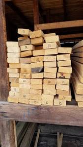 lot 621 image: (62) 2x4 Boards