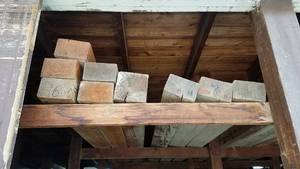 lot 622 image: (13) 4x6 , 6x6 , 4x4 Posts and Joist