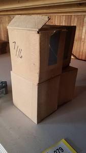lot 279 image: (4) Boxes of 716 Plywood Clips