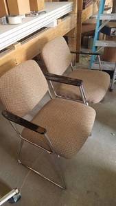 lot 281 image: (2) Office Chairs