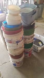 lot 283 image: Large Lot of 5 Gallon Buckets and Lids