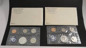 lot 23 image: 1965 s.s. United States Special Mint Set First Issue 10 Coins