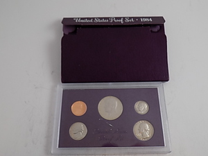 lot 93 image: 1984 United States Proof Set 5 Coins