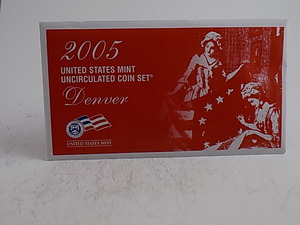 lot 116 image: 2005 US Mint Uncirculated 10 Coin Set Mint D
