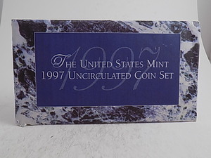 lot 121 image: 1997 US Mint Uncirculated 10 Coin Set  Mint D & P  In Envelope