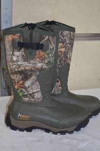 Sportsman 240 Boot and Shoe