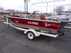 1997 Lund Pro V 1660 with Mariner 60 HP Motor and Trailer