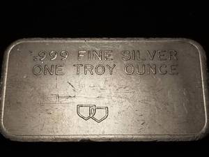 1 TROY OZ. .999 FINE SILVER BAR SHIELDS MINT