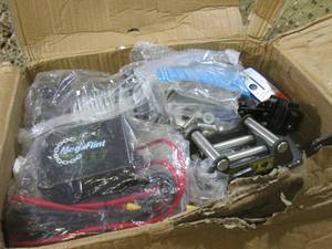 lot 12 image: MegaFlint Electric Winch  CS...