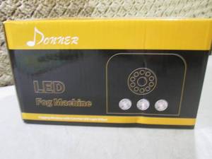 lot 33 image: Donner DFM-400 Fog Machine Box look...