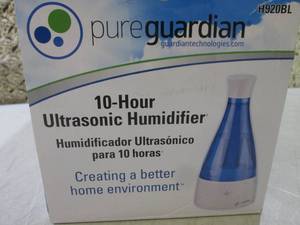 lot 44 image: Pure Guardian 10-Hour Ultrasonic Hu...