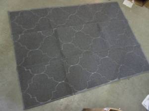 lot 72 image: Floor Mat 34 x 46  EW5...