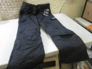 lot 73 image: Artix Size Medium Snow Pants New wi...