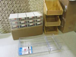lot 77 image: Assorted Organizers  A-4...