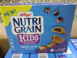 lot 112 image: Case of 5 Boxes Kelloggs Nutri Grai...