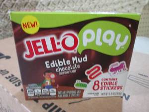 lot 128 image: Case of 24 Boxes of Jello Play Edib...