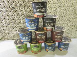 lot 137 image: 10 Assorted Kodiak Cakes Muffin and...