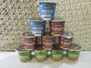 lot 139 image: 10 Assorted Kodiak Cakes Muffin and...