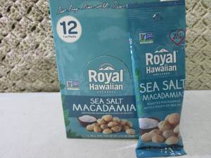 lot 161 image: Box of 12 Bags of Royal Hawaiian Ma...