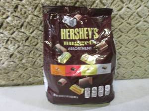 lot 187 image: Bag of Hersheys Nuggets Assortment ...