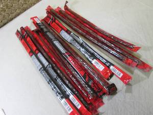 lot 195 image: 12 Jack Links Original Snack Sticks...