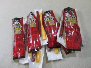 lot 200 image: 12 Jack Links Original Beef & Chees...
