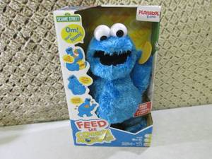 lot 219 image: Playskool Sesame Street Feed Me Coo...
