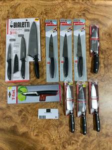 lot 24 image: Lot of 11 Kitchen Knives Cutlery