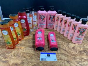 lot 31 image: Mixed  Lot of 16 Herbal Essences Shampoos and Conditioners