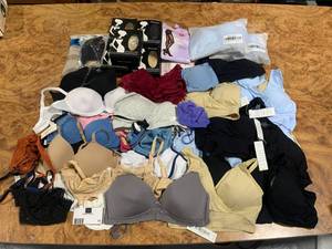 lot 14 image: Womens Lot of UndergarmentsBras- 40 items in various sizes
