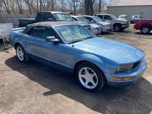 2005 Ford Mustang V6 Convertible