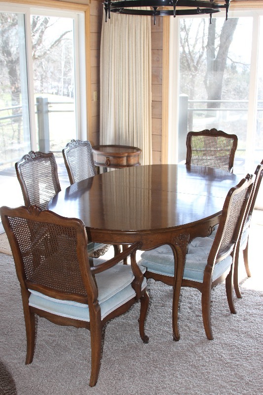 Vintage Baker Furniture Traditional Dining Table Six 6 Kindle Chairs Set Short Quick Sale Fantastic Estate Auction Baker Kindel Dixie Heritage Vintage Furniture Lladro Collectible Art Retro Chairs Brown Jordan