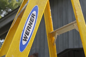 lot 53 image: Werner 8 8 Foot Heavy Duty Industrial Fiberglass Step Ladder - Supports 250 Pounds