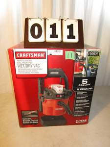 lot 11 image: Craftsman 5 Gallon WetDry Vac