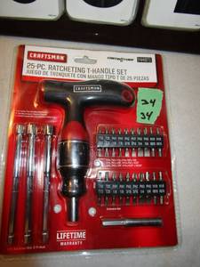 lot 34 image: Craftsman 25 pc Ratcheting T-Handle Set