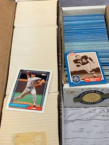 1992 Topps Baseball & 1988 Swell Football Cards
