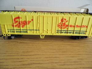 lot 48 image: AHM Train Car