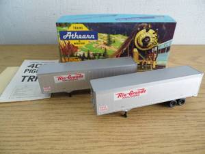 lot 52 image: Athern Train Car