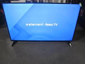 lot 753 image: Element 65 Roku Smart 4K UHD TV E4ST6519RKU