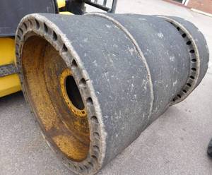 lot 22 image: Solid Rubber Loader Wheels