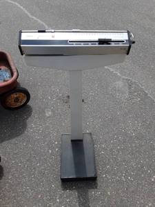 lot 45 image: Sears Doctor Scale